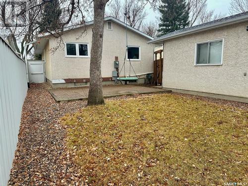 18 Young Crescent, Regina, SK - Outdoor With Exterior