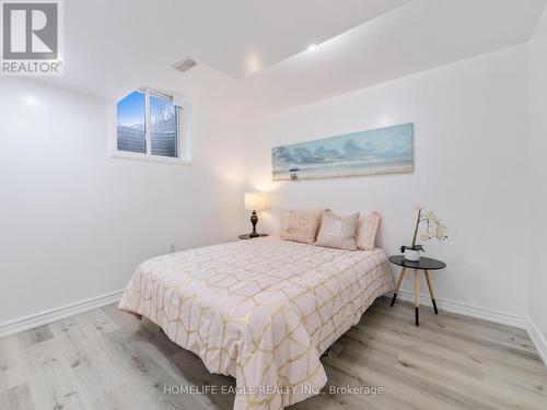 87 Longview Drive, Bradford West Gwillimbury, ON - Indoor Photo Showing Bedroom