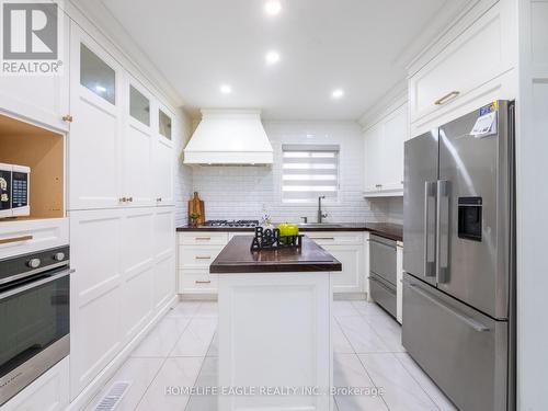 87 Longview Drive, Bradford West Gwillimbury, ON - Indoor Photo Showing Kitchen With Upgraded Kitchen