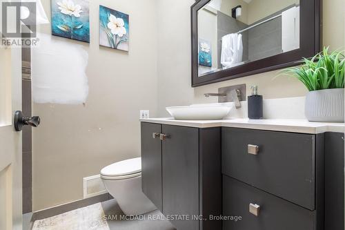 1628 Petrie Way, Mississauga, ON - Indoor Photo Showing Bathroom