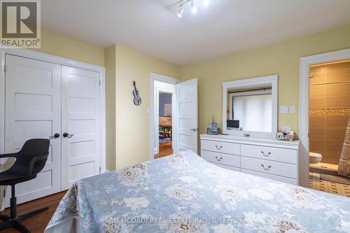 1628 Petrie Way, Mississauga, ON - Indoor Photo Showing Bedroom