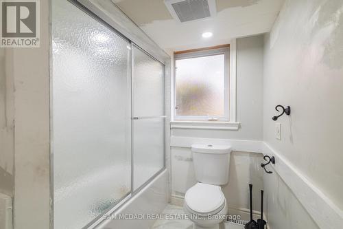 1628 Petrie Way, Mississauga, ON - Indoor Photo Showing Bathroom