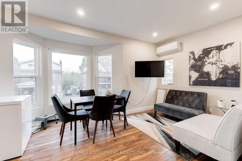 152 Sanford Avenue S, Hamilton, ON - Indoor Photo Showing Dining Room