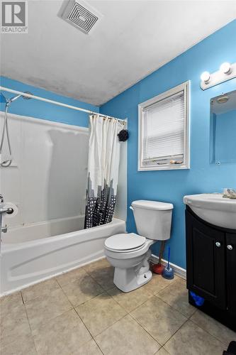 257 Southside Road, St. John'S, NL - Indoor Photo Showing Bathroom