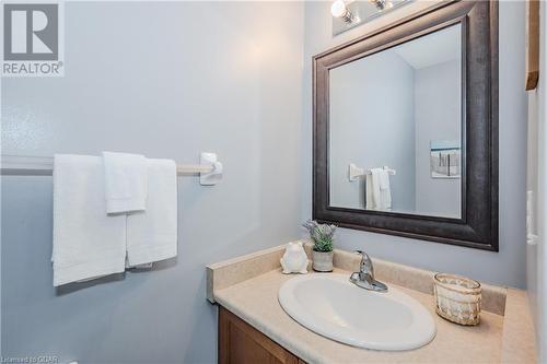 256 Starwood Drive, Guelph, ON - Indoor Photo Showing Bathroom