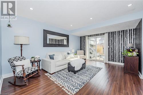 256 Starwood Drive, Guelph, ON - Indoor Photo Showing Living Room