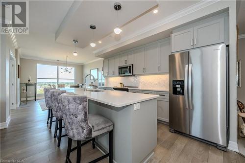 1880 Gordon Street Unit# 805, Guelph, ON - Indoor Photo Showing Kitchen With Stainless Steel Kitchen With Upgraded Kitchen