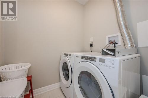 1880 Gordon Street Unit# 805, Guelph, ON - Indoor Photo Showing Laundry Room