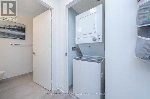 308 - 3005 Pine Glen Road, Oakville, ON - Indoor Photo Showing Laundry Room