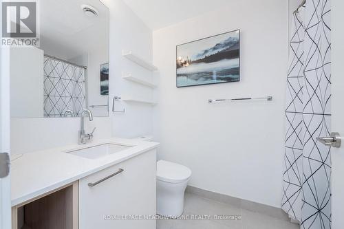 308 - 3005 Pine Glen Road, Oakville, ON - Indoor Photo Showing Bathroom