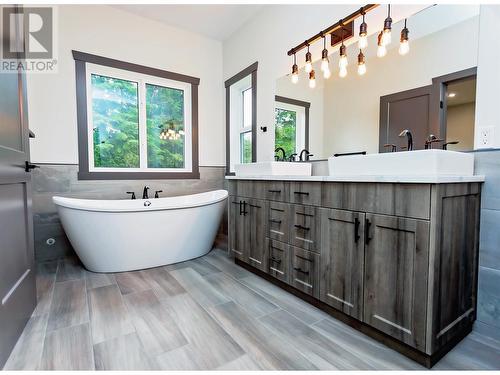 273 Loganberry Avenue, Kitimat, BC - Indoor Photo Showing Bathroom