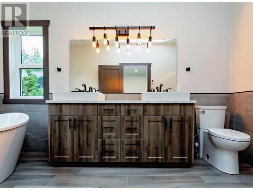 273 Loganberry Avenue, Kitimat, BC - Indoor Photo Showing Bathroom