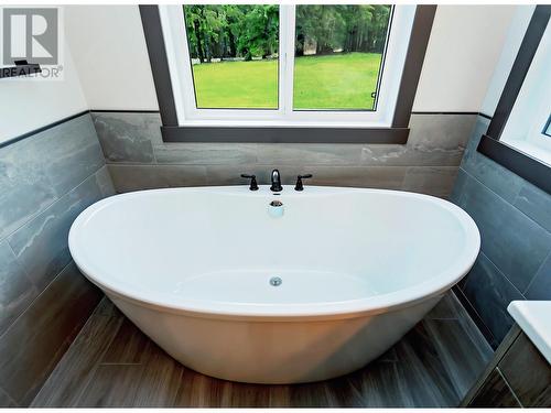 273 Loganberry Avenue, Kitimat, BC - Indoor Photo Showing Bathroom