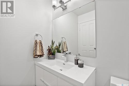 229 Badger Court, Saskatoon, SK - Indoor Photo Showing Bathroom