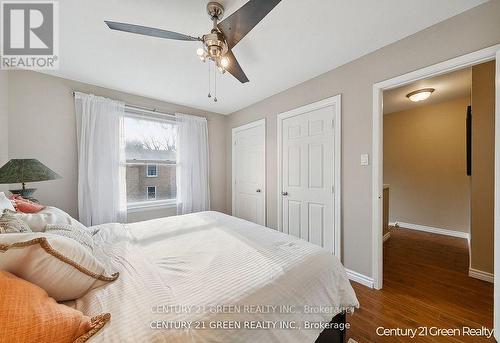 112 - 2149 Mountain Grove Avenue, Burlington, ON - Indoor Photo Showing Bedroom