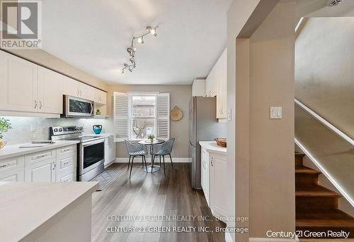 112 - 2149 Mountain Grove Avenue, Burlington, ON - Indoor Photo Showing Kitchen