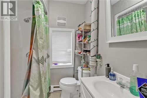 248 Murray Street, Sudbury, ON - Indoor Photo Showing Bathroom