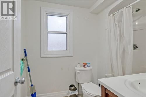 248 Murray Street, Sudbury, ON - Indoor Photo Showing Bathroom