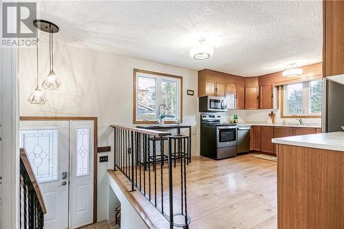 1190 Leedale Avenue, Sudbury, ON - Indoor Photo Showing Kitchen