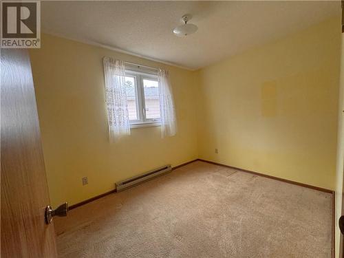 57 Laurier, Elliot Lake, ON - Indoor Photo Showing Other Room