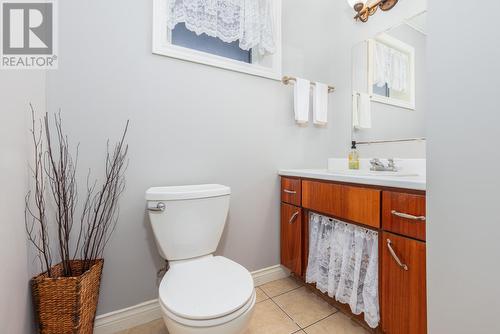 4 Trinity Street, St. John'S, NL - Indoor Photo Showing Bathroom