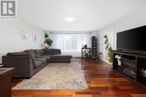 4 Trinity Street, St. John'S, NL - Indoor Photo Showing Living Room