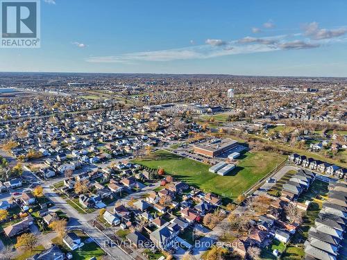 170 Iva Street, Welland (773 - Lincoln/Crowland), ON - Outdoor With View