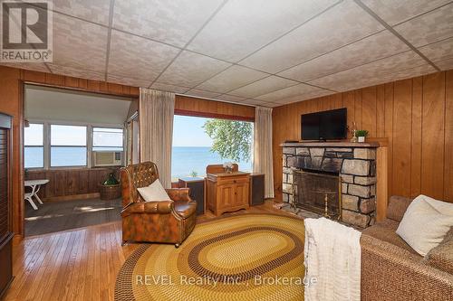 11357 Fowler Road, Wainfleet, ON - Indoor Photo Showing Living Room With Fireplace