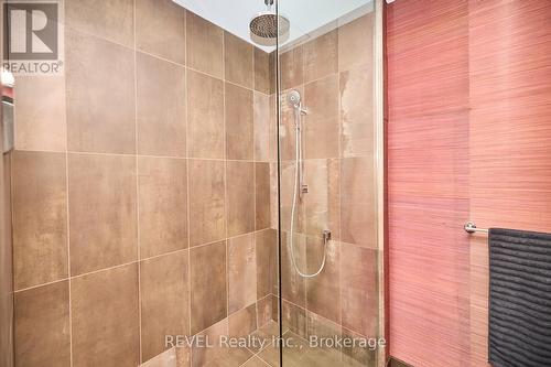 604 - 57 Lakeport Road, St. Catharines (Port Dalhousie), ON - Indoor Photo Showing Bathroom