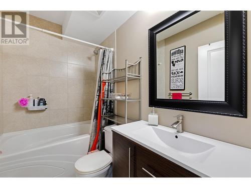 9749 Santina Road, Lake Country, BC - Indoor Photo Showing Bathroom