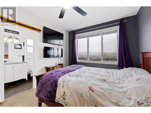 9749 Santina Road, Lake Country, BC - Indoor Photo Showing Bedroom