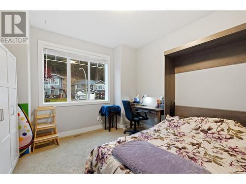 9749 Santina Road, Lake Country, BC - Indoor Photo Showing Bedroom