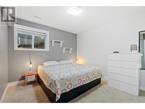 9749 Santina Road, Lake Country, BC - Indoor Photo Showing Bedroom