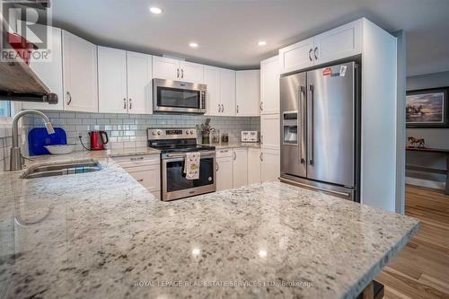 2365 Selwyn Bay Lane, Smith-Ennismore-Lakefield, ON - Indoor Photo Showing Kitchen With Double Sink