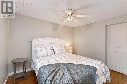 206 Robson Road, Leamington, ON - Indoor Photo Showing Bedroom