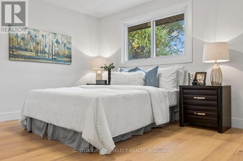 883 Westbury Place, London, ON - Indoor Photo Showing Bedroom