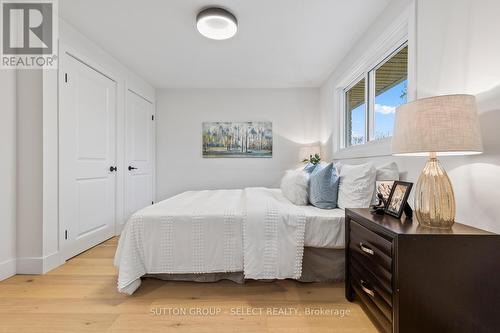 883 Westbury Place, London, ON - Indoor Photo Showing Bedroom