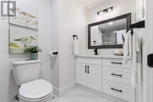 883 Westbury Place, London, ON - Indoor Photo Showing Bathroom