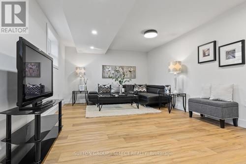 883 Westbury Place, London, ON - Indoor Photo Showing Other Room