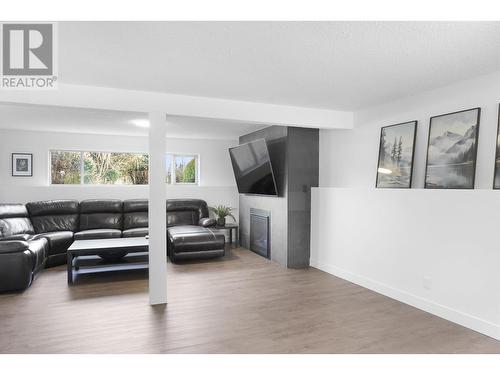 1694 Kingfisher Avenue, Kitimat, BC - Indoor Photo Showing Living Room With Fireplace