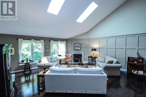 24 - 141 Welland Vale Road, St. Catharines (453 - Grapeview), ON - Indoor Photo Showing Living Room With Fireplace