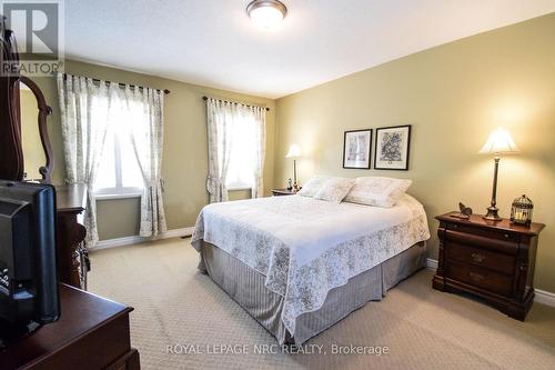 24 - 141 Welland Vale Road, St. Catharines (453 - Grapeview), ON - Indoor Photo Showing Bedroom