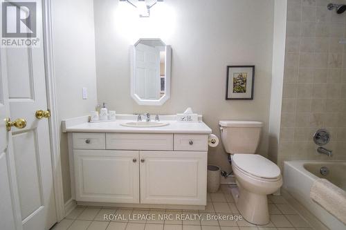 24 - 141 Welland Vale Road, St. Catharines (453 - Grapeview), ON - Indoor Photo Showing Bathroom