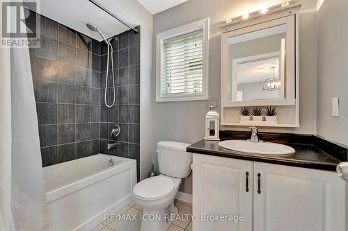 30 Patterson Drive, North Dumfries, ON - Indoor Photo Showing Bathroom