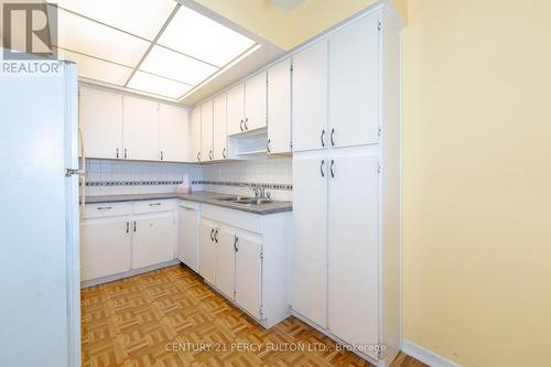 1403 - 121 Ling Road, Toronto, ON - Indoor Photo Showing Kitchen With Double Sink