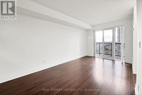 1922 - 135 Village Green Square, Toronto, ON - Indoor Photo Showing Other Room