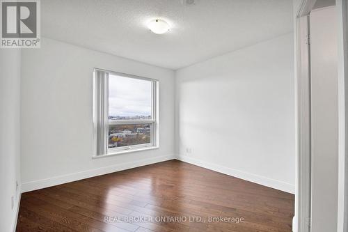 1922 - 135 Village Green Square, Toronto, ON - Indoor Photo Showing Other Room