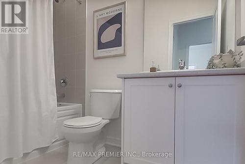 305 Coronation Road, Whitby, ON - Indoor Photo Showing Bathroom