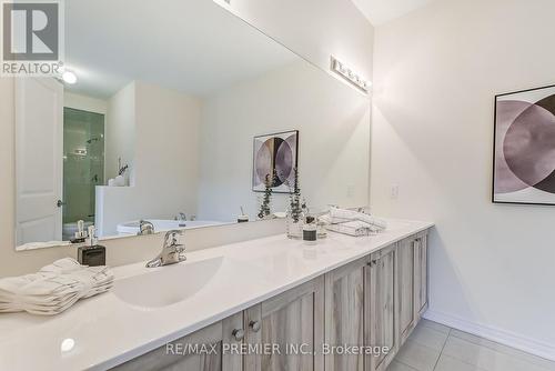 305 Coronation Road, Whitby, ON - Indoor Photo Showing Bathroom