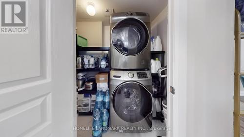 503 - 9015 Leslie Street, Richmond Hill, ON - Indoor Photo Showing Laundry Room